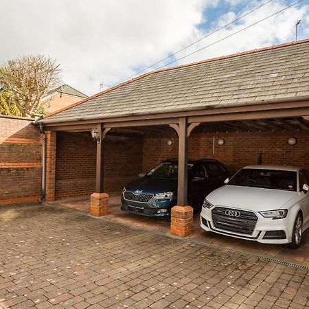 Spacious, 3 Bed House For 6 In Central Chester Exterior photo