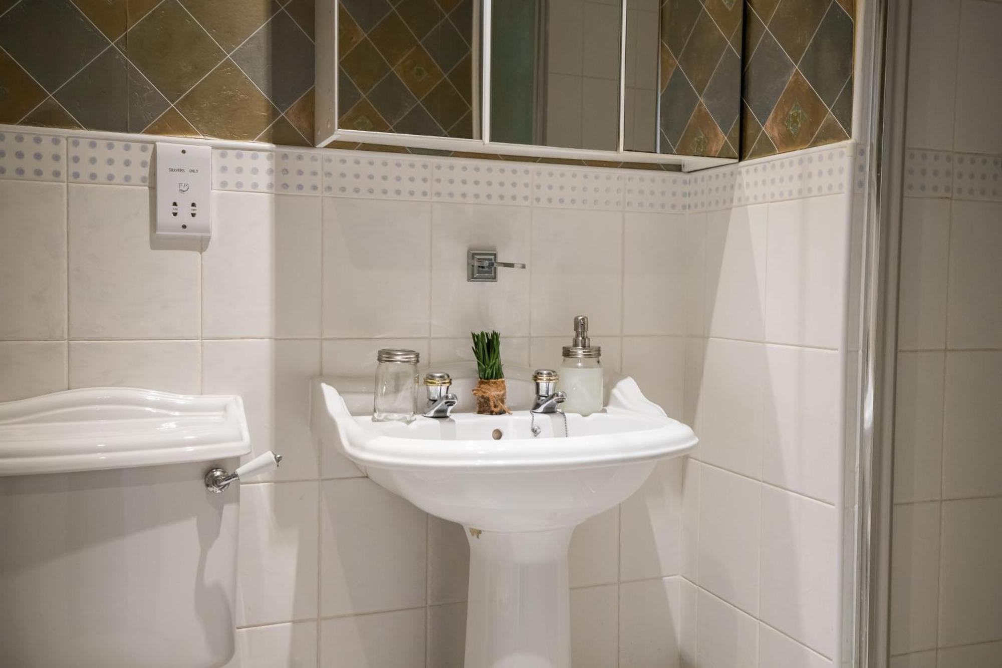 Spacious, 3 Bed House For 6 In Central Chester Exterior photo