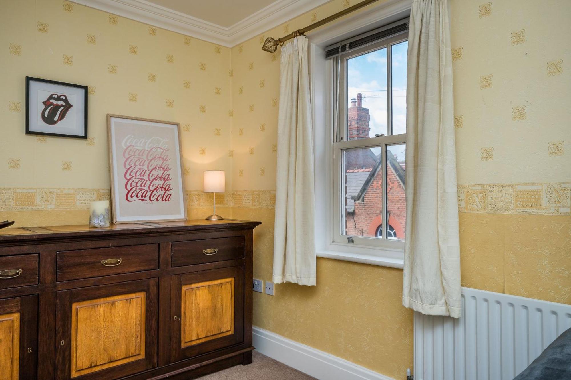 Spacious, 3 Bed House For 6 In Central Chester Exterior photo