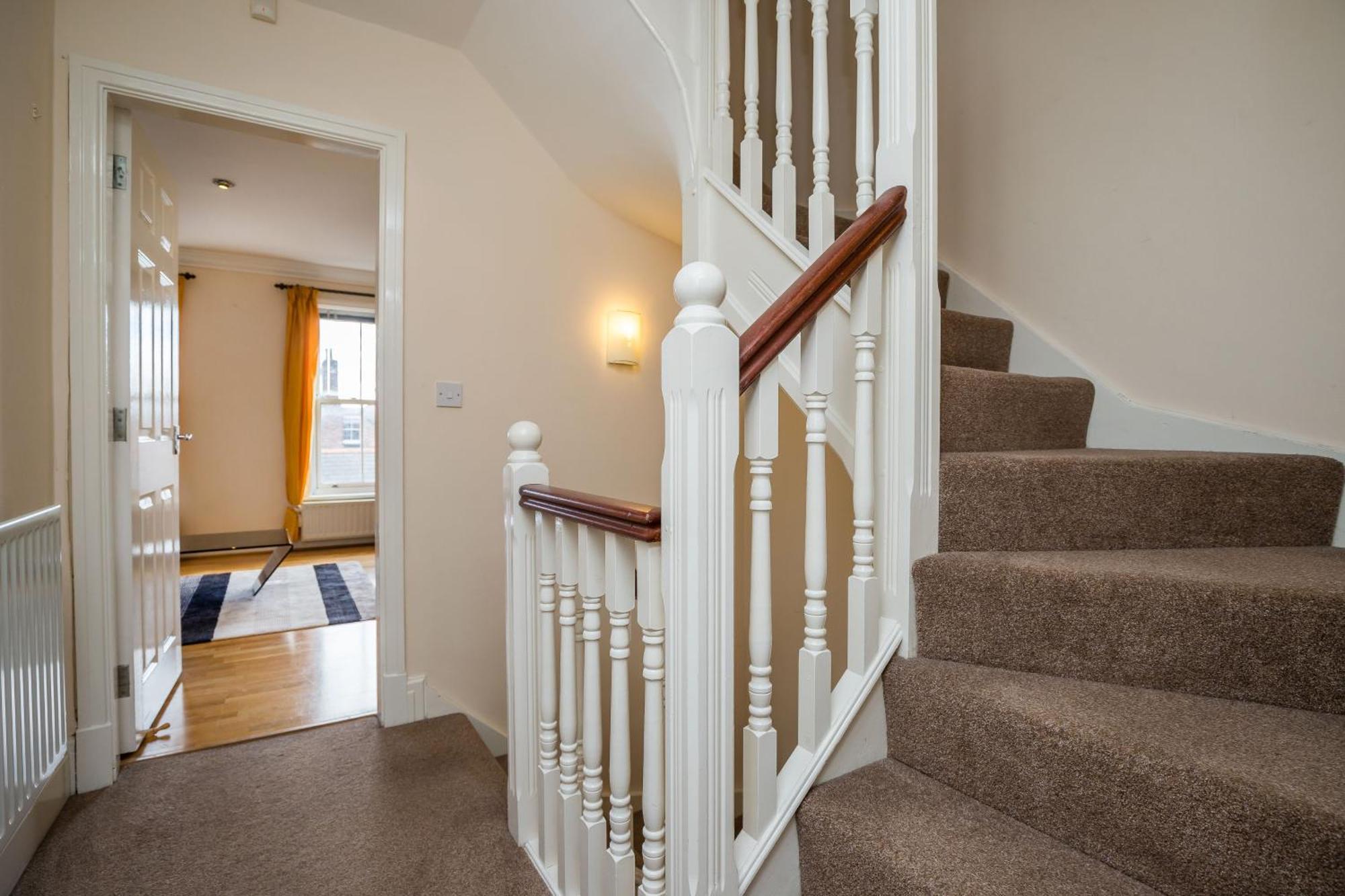 Spacious, 3 Bed House For 6 In Central Chester Exterior photo
