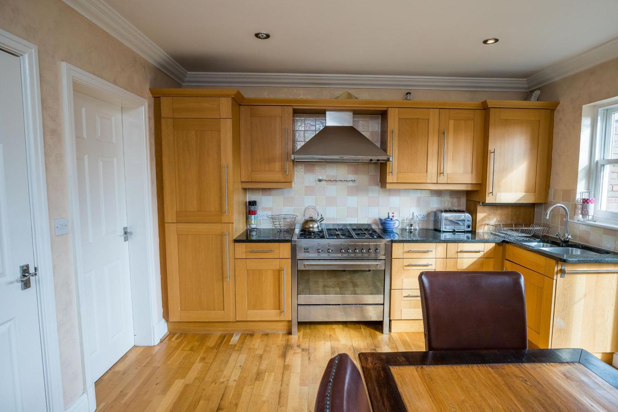 Spacious, 3 Bed House For 6 In Central Chester Exterior photo
