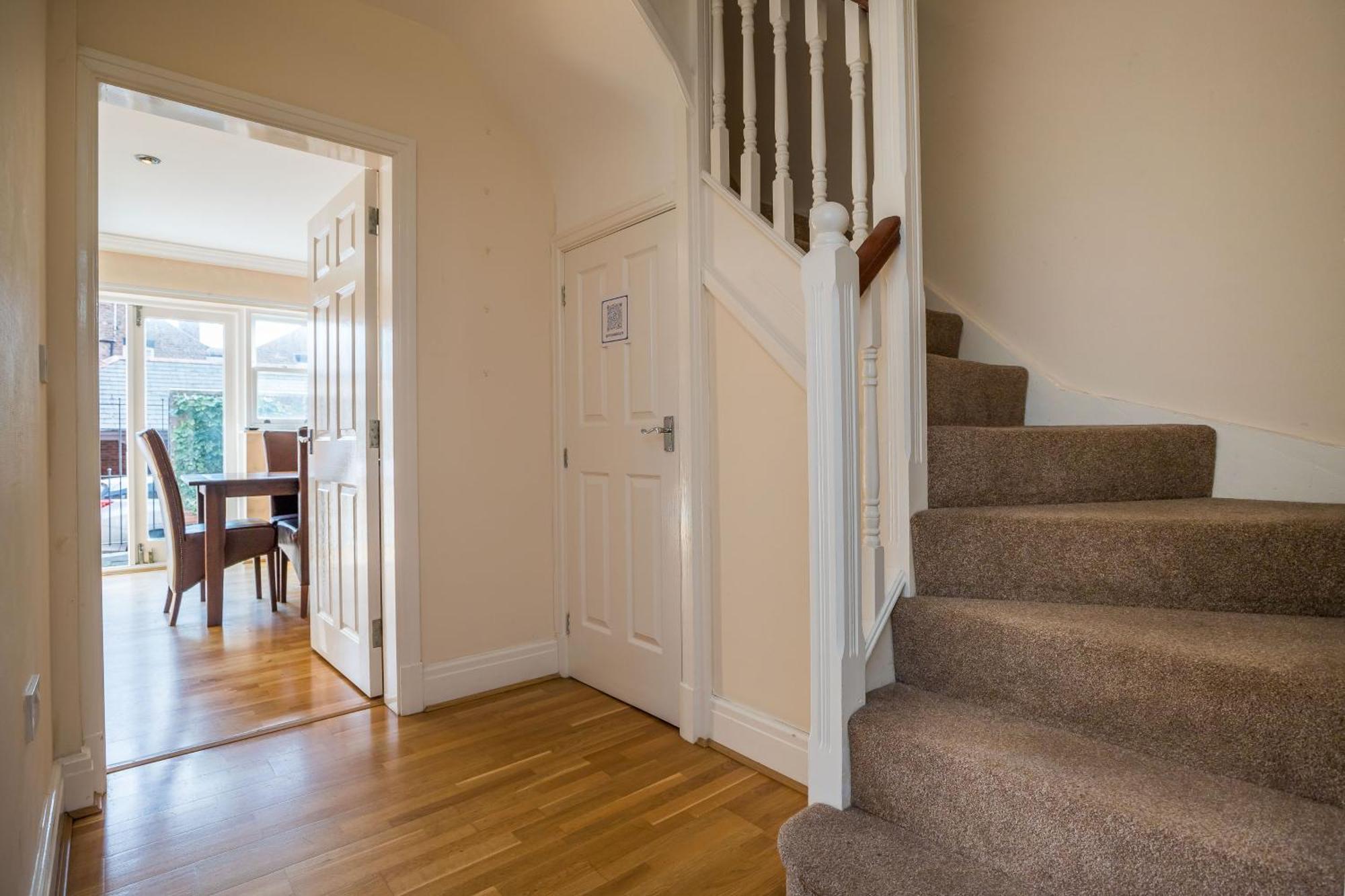 Spacious, 3 Bed House For 6 In Central Chester Exterior photo