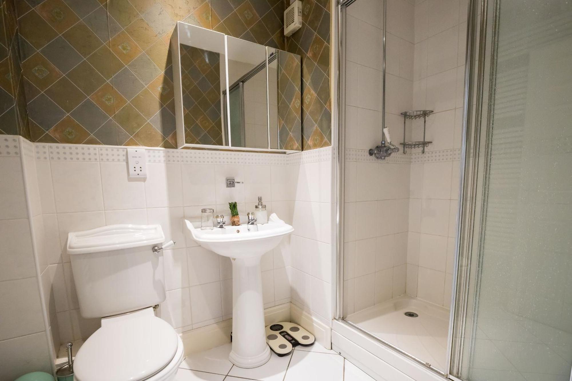 Spacious, 3 Bed House For 6 In Central Chester Exterior photo